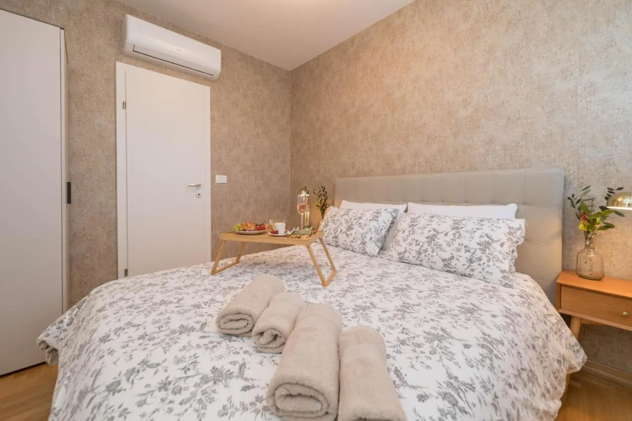 Apartman Apt Gioan Novigrad, 500M To Sea, Private Heated Jacuzzi, Bbq, Private Parking Croatia