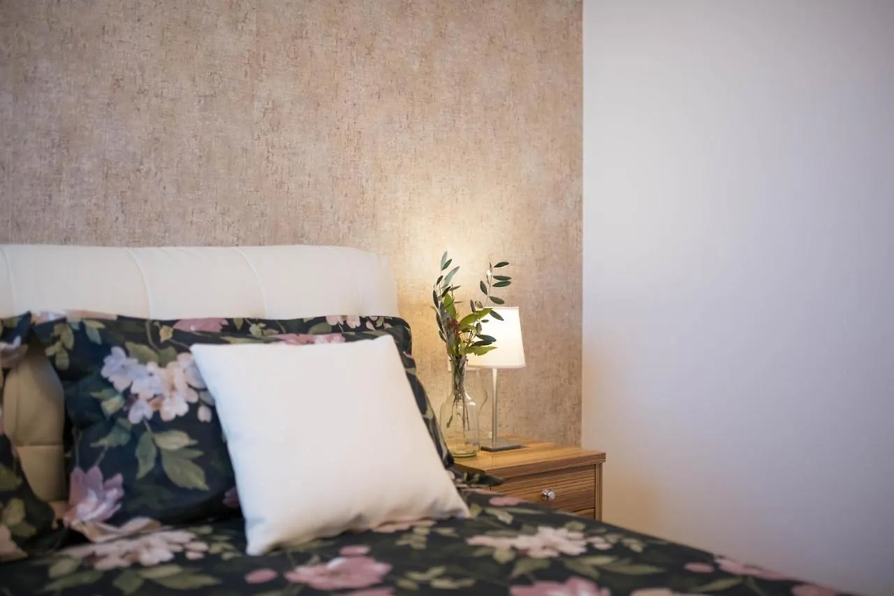 Lejlighed Apt Gioan Novigrad, 500M To Sea, Private Heated Jacuzzi, Bbq, Private Parking Novigrad Istria